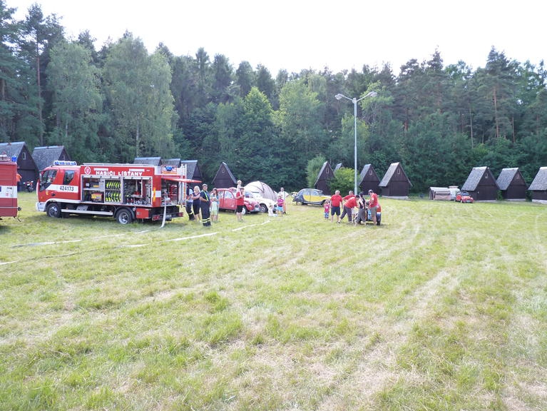 Foto: Club 2 cv louny