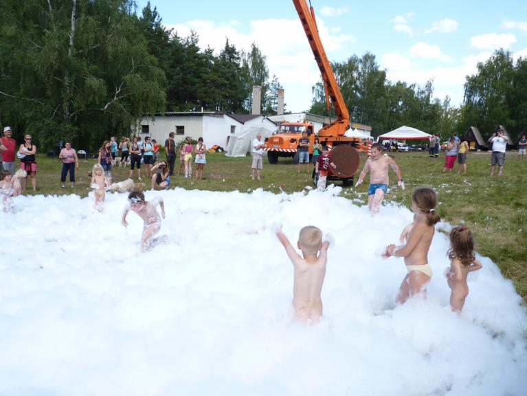 Foto: Club 2 cv louny